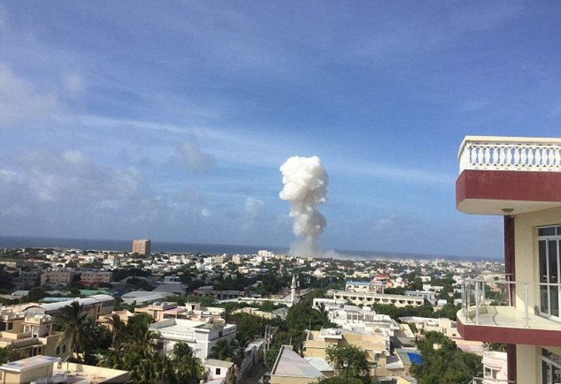 Επιθέσεις αυτοκτονίας ισλαμιστών στη Σομαλία - Τουλάχιστον 10 νεκροί (Video) - Media