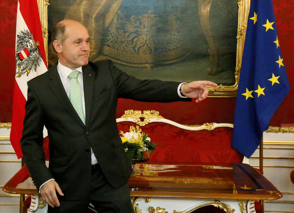 Αυστριακός ΥΠΕΣ: Δεν υπάρχει περίπτωση να δώσουμε άδεια εργασίας σε πρόσφυγες - Media