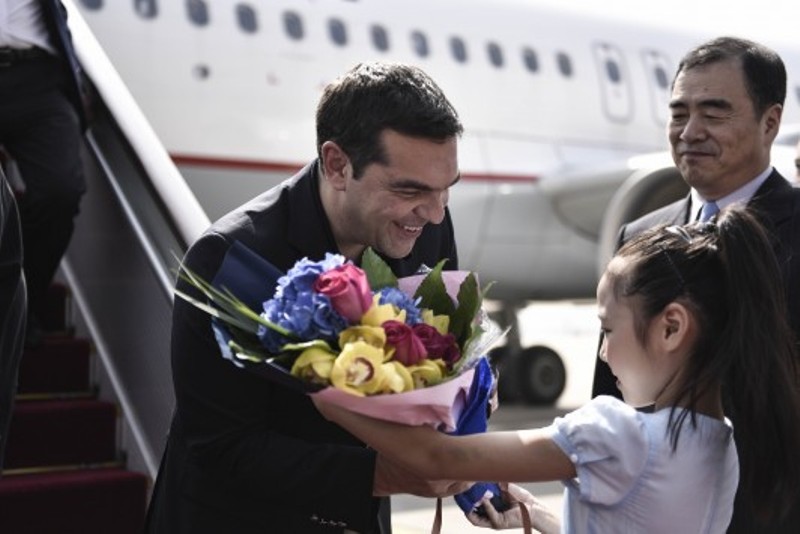 H Κινεζούλα που έκλεψε την καρδιά του Τσίπρα και το tweet από το Πεκίνο - Media