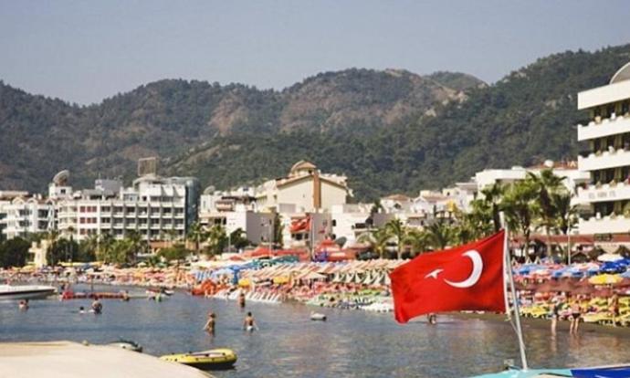 Δραματική μείωση στον τουρισμό στην Τουρκία - Media