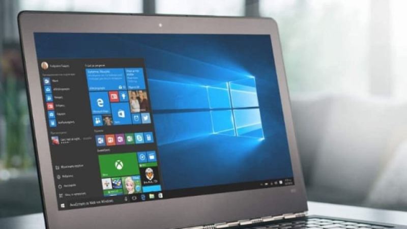 H Microsoft χαρίζει laptop σε όσους δυσκολευτούν με το upgrade σε Windows 10 - Media