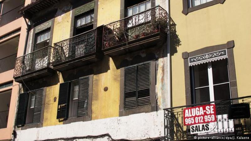 Πορτογαλία: Αυξάνουν τον ΕΝΦΙΑ κατά 20% για τα ακίνητα με... ήλιο - Media
