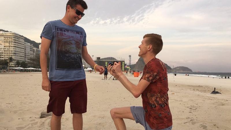 Ρίο 2016: Αθλητής έκανε πρόταση γάμου στον σύντροφο του - Media