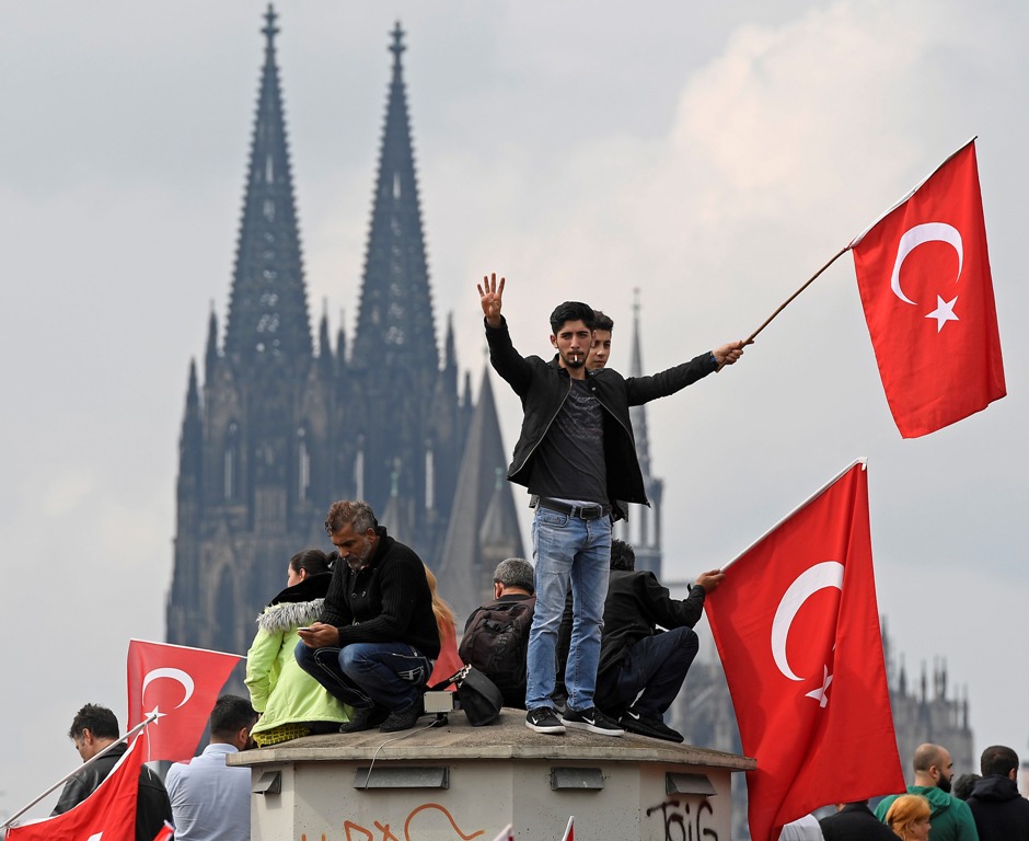 Γερμανική κυβέρνηση: Κεντρικό πεδίο δράσης για ισλαμιστικές ομάδες η Τουρκία - Media