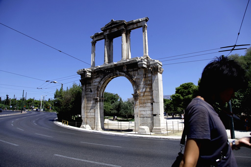 Τρεις στους πέντε Ρουμάνους τουρίστες «ψηφίζουν» Ελλάδα - Media