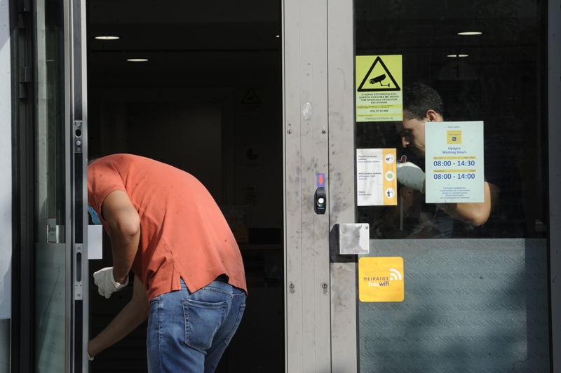 Το χρονικό της ληστείας στην Τράπεζα Πειραιώς - «Άρωμα» Παλαιοκώστα βλέπουν οι Αρχές - Media