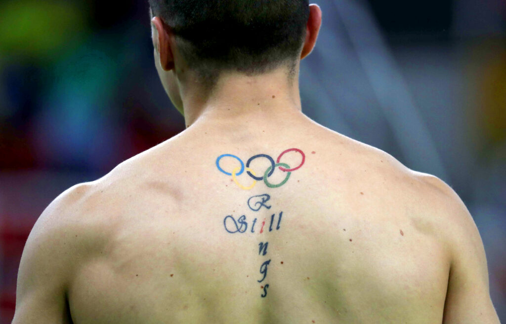 Ύψιστη τιμή σε Πετρούνια - Η παγκόσμια ομοσπονδία έδωσε το όνομά του σε άσκηση - Το who is who του χρυσού ολυμπιονίκη - Media