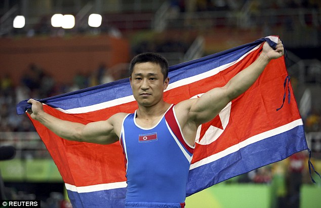Aυτός ο αθλητής από την Βόρεια Κορέα είναι ο πιο στεναχωρημένος χρυσός Ολυμπιονίκης που έχει υπάρξει (Photos)  - Media