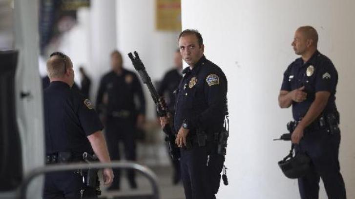 Συναγερμός στο αεροδρόμιο του Λος Άντζελες: Πληροφορίες για πυροβολισμούς - Media