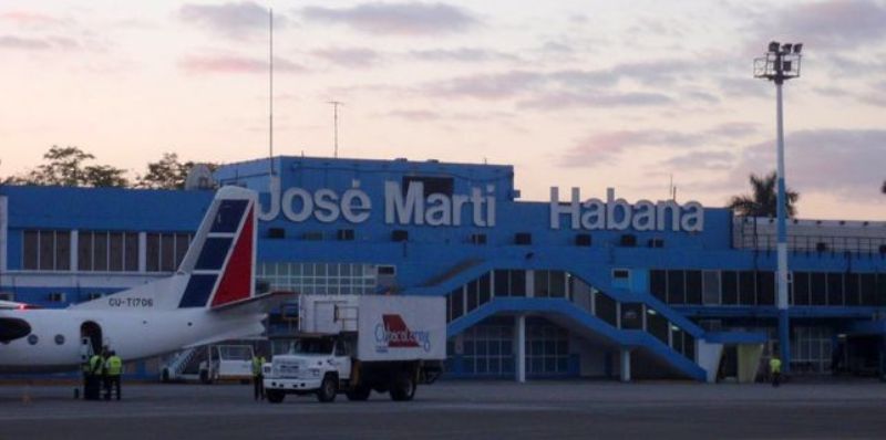 Ρεκόρ τουρισμού για την Κούβα - Επεκτείνεται το αεροδρόμιο της Αβάνας - Media