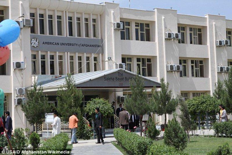 Δώδεκα νεκροί από την επίθεση στο αμερικανικό πανεπιστήμιο της Καμπούλ - Media