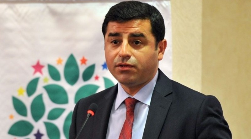 Τουρκία: Ο πρόεδρος του φιλοκουρδικού κόμματος αρνήθηκε να μεταφερθεί με χειροπέδες στο δικαστήριο  - Media