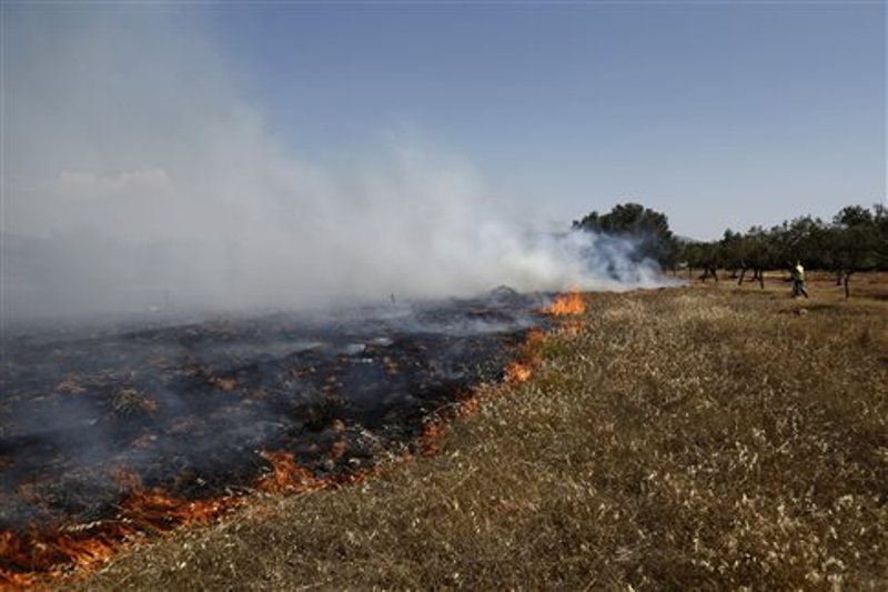 Σε ύφεση οι πυρκαγιές σε Κάρυστο, Αλιβέρι, Κέα - Φοβούνται αναζωπυρώσεις  - Media