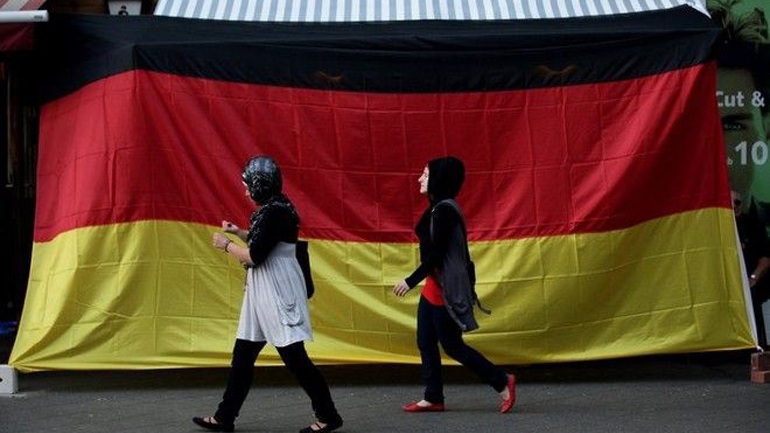 Ντε Μεζιέρ: Βοηθήσαμε την Ελλάδα και τώρα πρέπει να της στείλουμε πίσω πρόσφυγες - Media