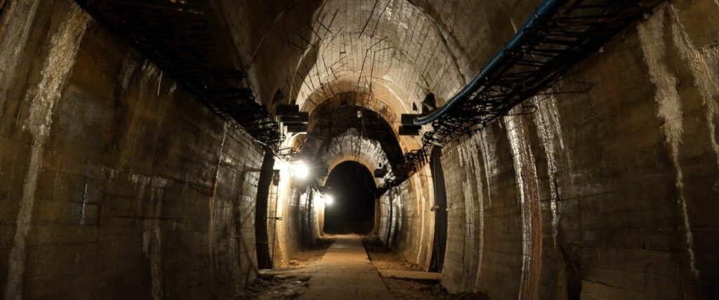 Κυνηγοί θησαυρών σκάβουν στην Πολωνία για να βρουν ένα... τρένο των Ναζί - Media