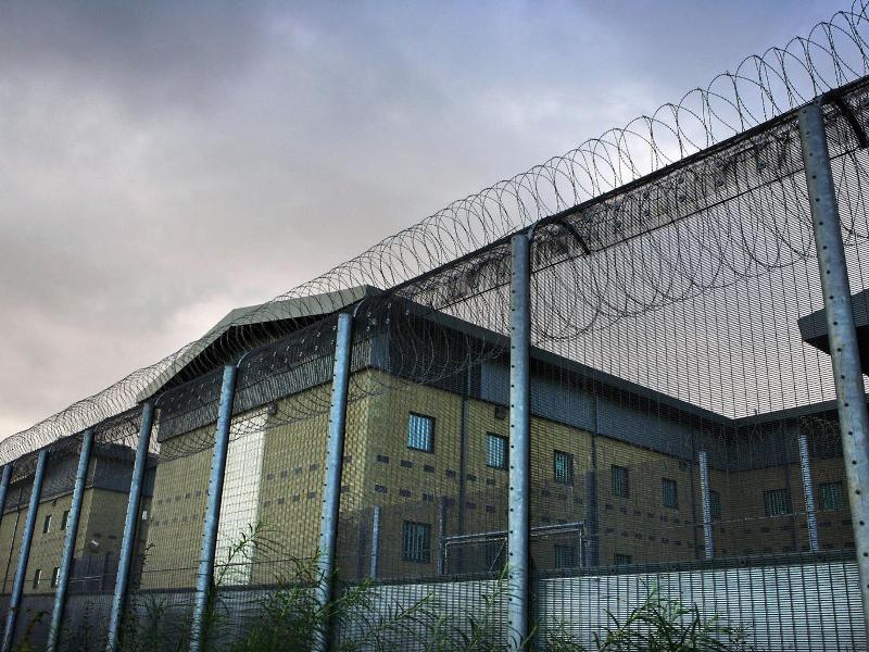 Independent: Κακοποίηση προσφύγων στα κέντρα κράτησης της Βρετανίας με την «ευχή της κυβέρνησης» - Media