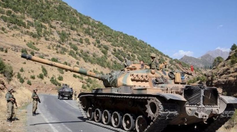 Η Τουρκία βομβαρδίζει τους Κούρδους στη Συρία - Media