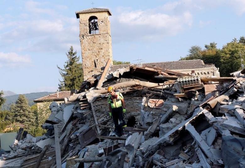 Nέος ισχυρός σεισμός 6,5 ρίχτερ στην κεντρική Ιταλία - Εικόνες καταστροφής- Δύο τραυματίες (Videos) - Media