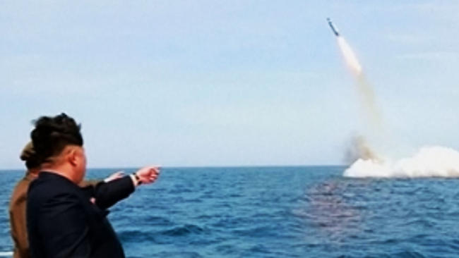 «Επικίνδυνα παιχνίδια» - Αυξάνει την ένταση η νέα εκτόξευση πυραύλου από τη Βόρεια Κορέα - Media