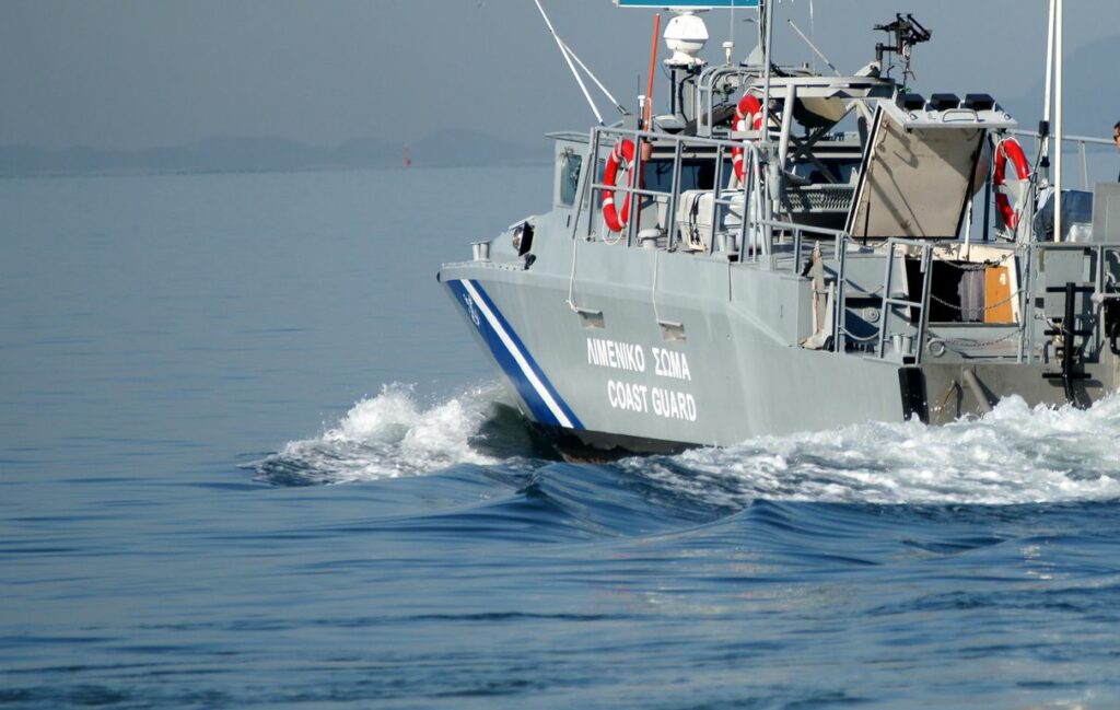 Σήμα κινδύνου από σκάφος με 30 επιβαίνοντας ανοιχτά των Παξών - Media