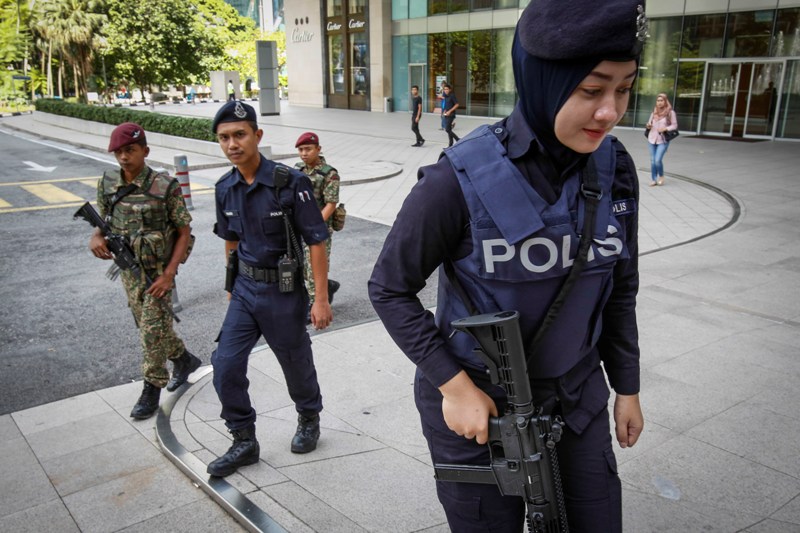 Μαλαισία: Συνελήφθησαν δυο ύποπτοι για τη βομβιστική επίθεση σε μπαρ τον Ιούνιο - Το Ισλαμικό Κράτος είχε αναλάβει την ευθύνη - Media