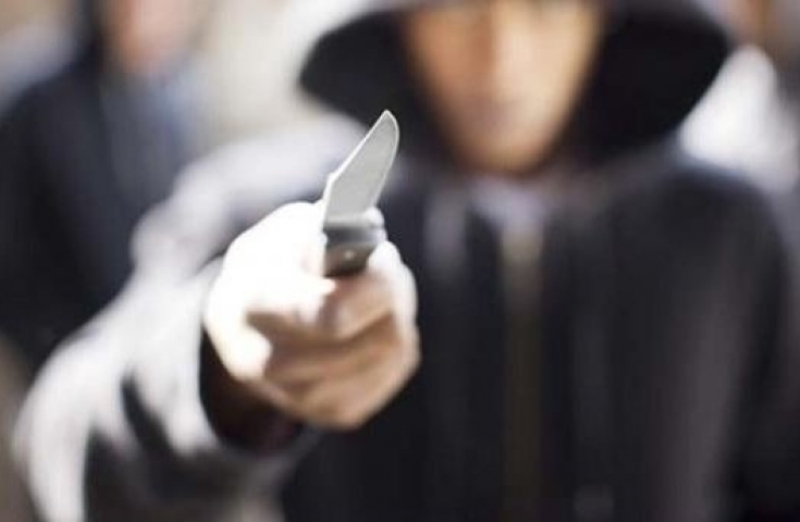 Θρίλερ στη Λαμία: Μαθητές δέχθηκαν επίθεση με μαχαίρι - Media