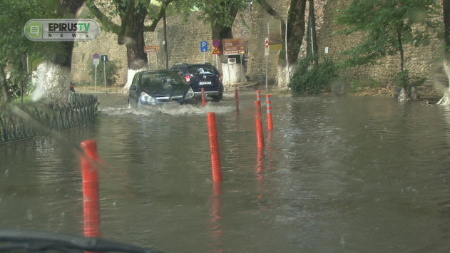 Προβλήματα από το μπουρίνι στα Ιωάννινα (Video) - Media
