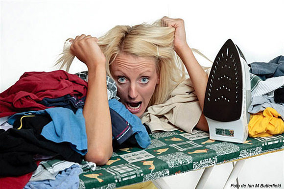 Βάλτε το σίδερο στην ντουλάπα - Δείτε πώς θα σιδερώνετε από εδώ και πέρα τα τσαλακωμένα ρούχα σας - Media