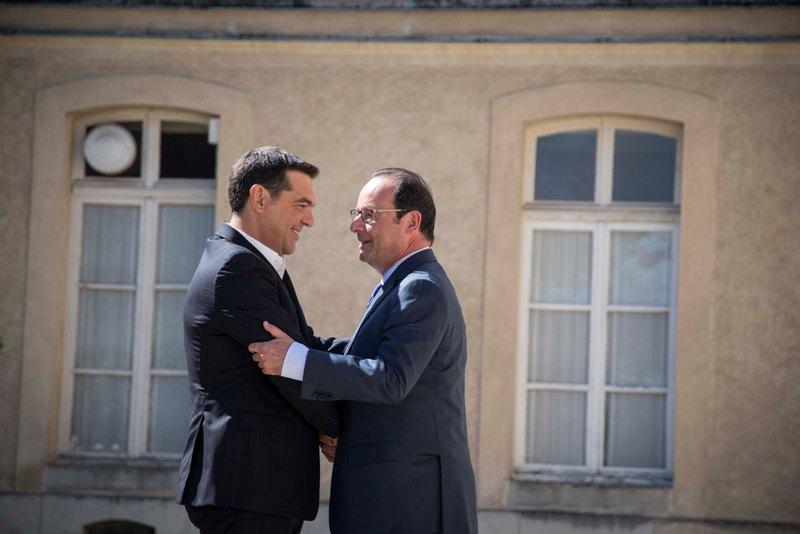 Ολάντ: Όλες οι προοδευτικές δυνάμεις μέχρι και ο Αλέξης Τσίπρας για την υπεράσπιση της Ευρώπης - Media