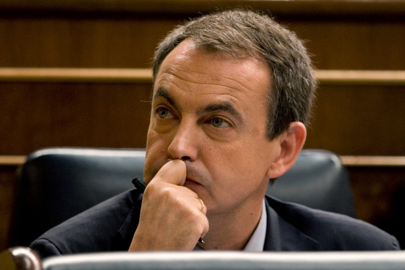 Διάλογο Σοσιαλιστών με Ραχόι προτείνει ο Θαπατέρο - Media