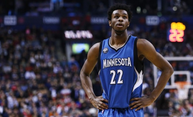 Απίστευτο κάρφωμα από τον Άντριου Ουίγκινς - Media