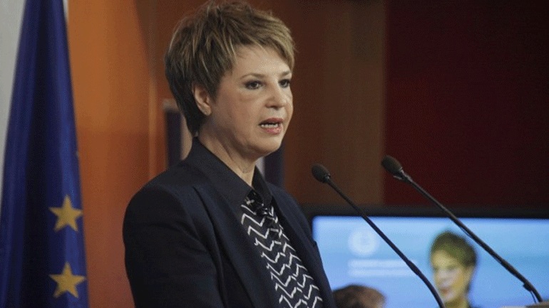 Τα «χώνει» στα κανάλια η Γεροβασίλη: Αντί να προβάλλουν τη Σύνοδο, έπαιζαν επαναλήψεις και εκπομπές μαγειρικής - Media