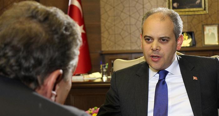 Το υπουργείο έκανε «πραξικόπημα» στον υπουργό - Οι τουρκικές αρχές κατάσχεσαν υλικό της Deutsche Welle, αντίδραση των Γερμανών - Media