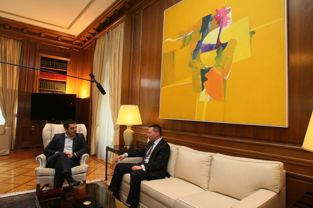 Απογευματινό τετ α τετ Τσίπρα - Στουρνάρα μετά την εισαγγελική έρευνα - Media