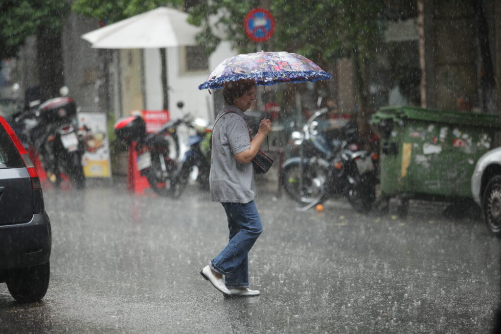 Έκτακτο δελτίο επιδείνωσης του καιρού - Μέχρι και την Κυριακή ισχυρές βροχές και καταιγίδες - Media