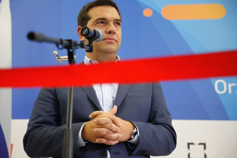 ΔΕΘ: Άνδρας προσπάθησε να προσεγγίσει τον πρωθυπουργό - Τι του φώναζε (Video) - Media