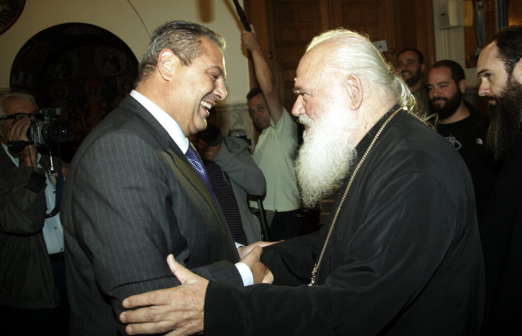 Καμμένος σε Ιερώνυμο: Αν μου ζητήσετε να ρίξω την κυβέρνηση, θα το κάνω - Media