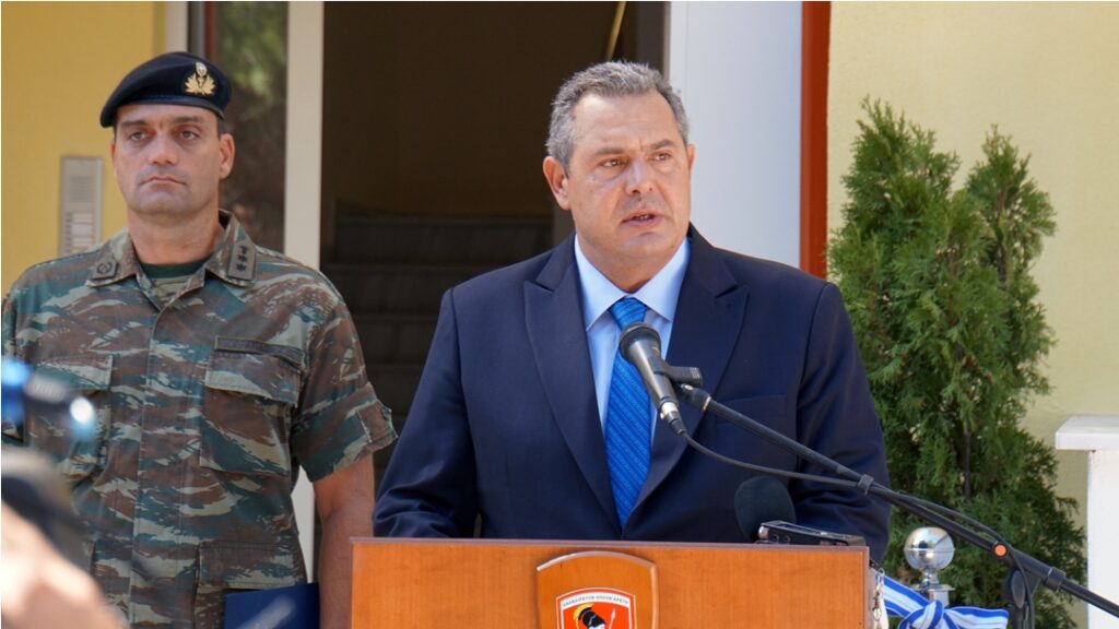 Καμμένος: Δεν θα επιτρέψουμε περαιτέρω μείωση στο εισόδημα των στελεχών των Ενόπλων Δυνάμεων - Media