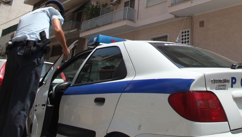 Αγρίνιο: Περίελουσε με βενζίνη τη μητέρα του και προσπάθησε να την κάψει ζωντανή - Media