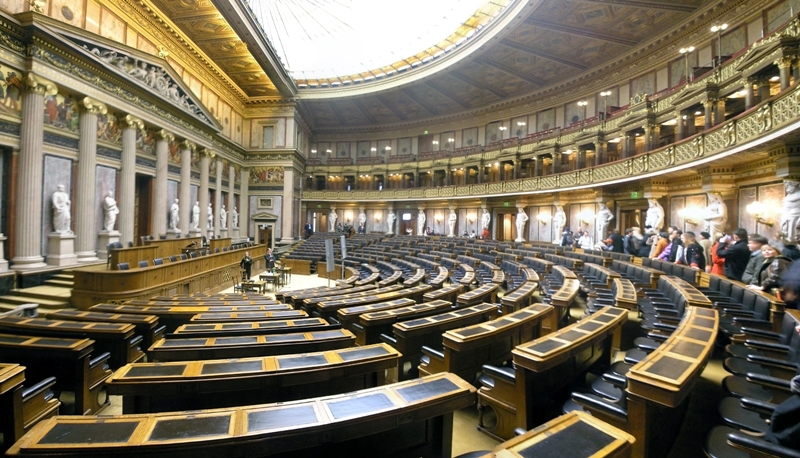 Αυστρία: "Κυβερνητικό Συμβούλιο Ασφαλείας" αποφάσισε η κυβέρνηση συνασπισμού - Media