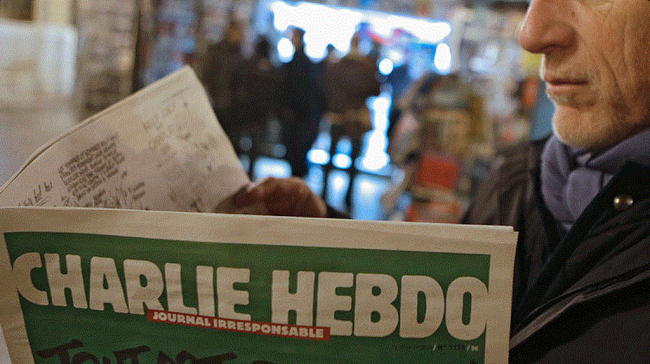 Μηνύουν το Charlie Hebdo λόγω σκίτσου που προσβάλλει τους νεκρούς του σεισμού του Αματρίτσε - Media