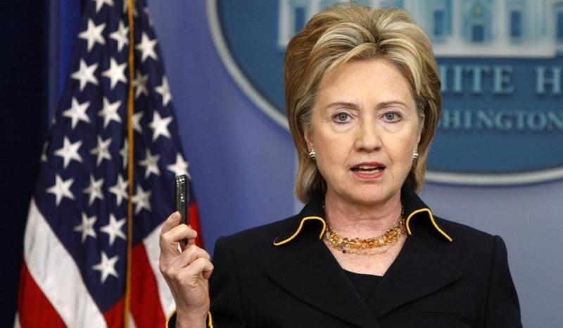 Κλίντον: «Αντιπατριωτικό» ότι ο Τραμπ θεωρεί τον Πούτιν καλύτερο από τον Ομπάμα - Media