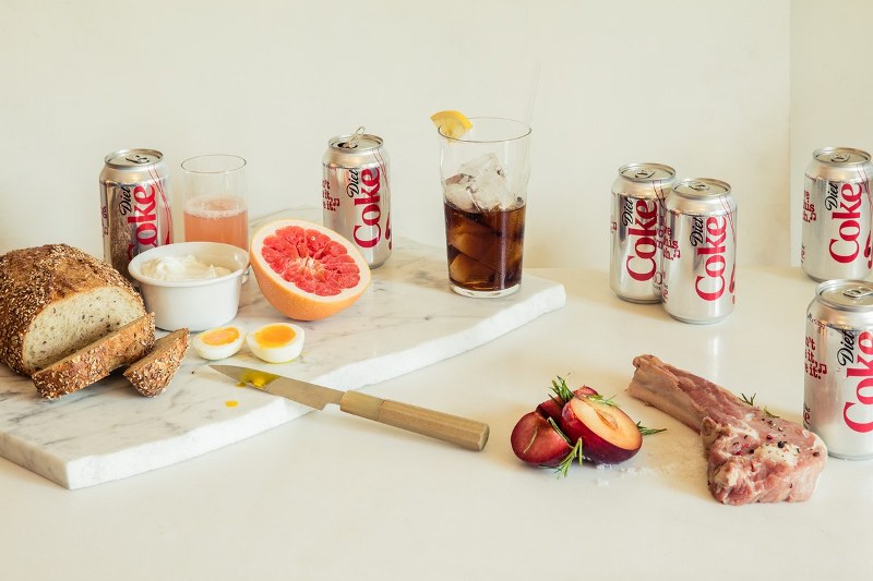 Η Coca-Cola με νέα συσκευασία, ίδια υπέροχη γεύση, και πιο… COOL από ποτέ! To αγαπημένο σου αναψυκτικό αλλάζει εμφάνιση! - Media