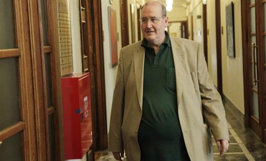 Τα «μαζεύει» ο Φίλης για τον ρόλο της Εκκλησίας στην Κατοχή - Media