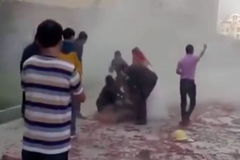 Κίνα: Παραλίγο να πνίξουν το γαμπρό για να... τηρήσουν μια παράδοση (Video) - Media