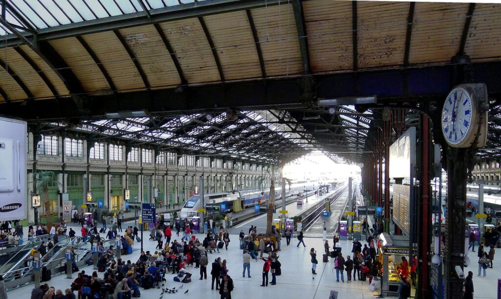 Γαλλία: Οι τρεις γυναίκες ήθελαν να ανατινάξουν τον σταθμό τρένων του Παρισιού - Media