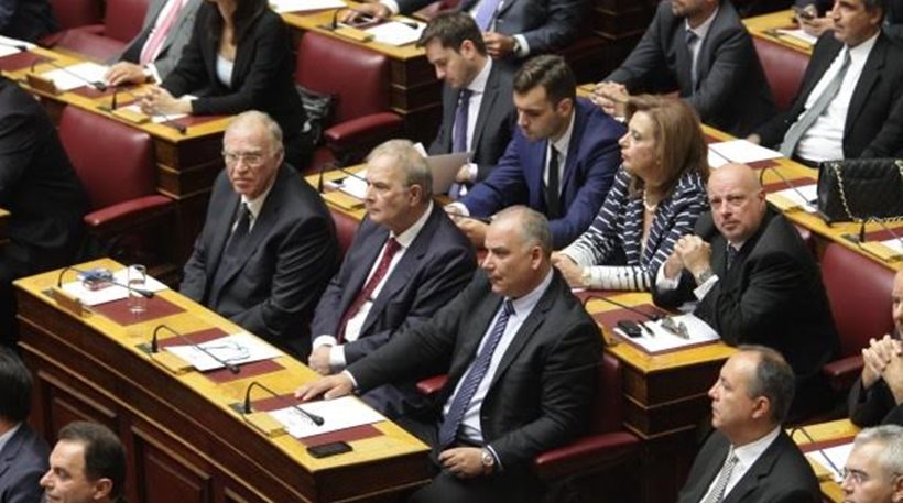 Ένωση Κεντρώων σε Κατρούγκαλο: Λάθος ο υπολογισμός στις μειώσεις των επικουρικών - Media