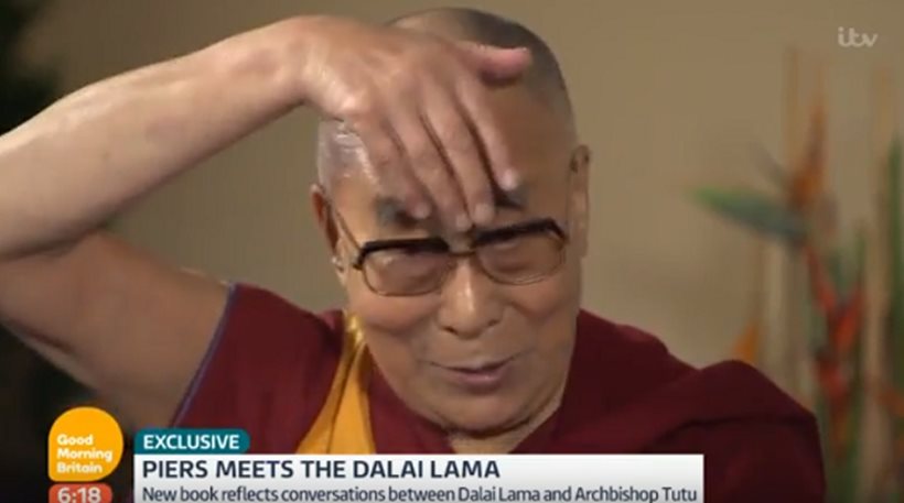 Ο Δαλάι Λάμα κοροϊδεύει τον Ντόναλντ Τραμπ (Video) - Media