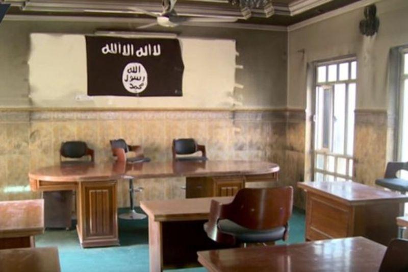 Ανατριχιαστικό υλικό από αίθουσα δικαστηρίου του ISIS (Photos - Video ) - Media