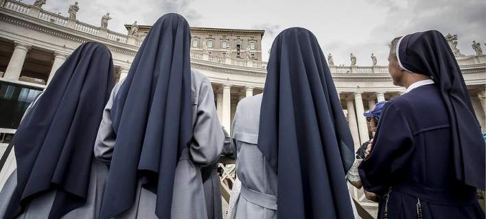 Πρώην καλόγριες παντρεύτηκαν με πολιτικό γάμο στην Ιταλία - Γνωρίστηκαν σε μοναστήρι - Media